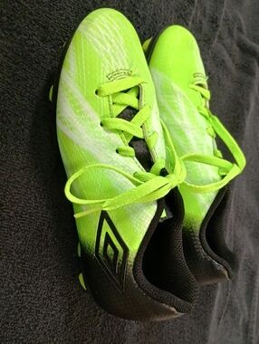 Umbro Neon Lime Green and Black Soccer Cleats